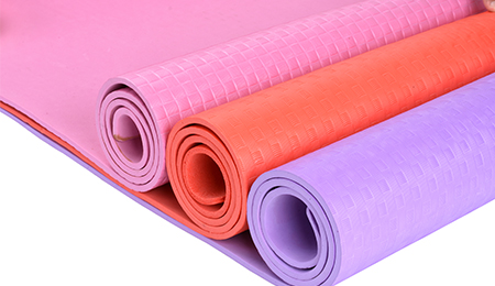 Mengapa Tikar Yoga TPE Mendapat Populariti? Pecahan Kelebihan Mereka | Pengeluar TPE terkemuka Mengapa Tikar Yoga TPE Mendapat Populariti? Pecahan Kelebihan Mereka | Pengeluar TPE terkemuka